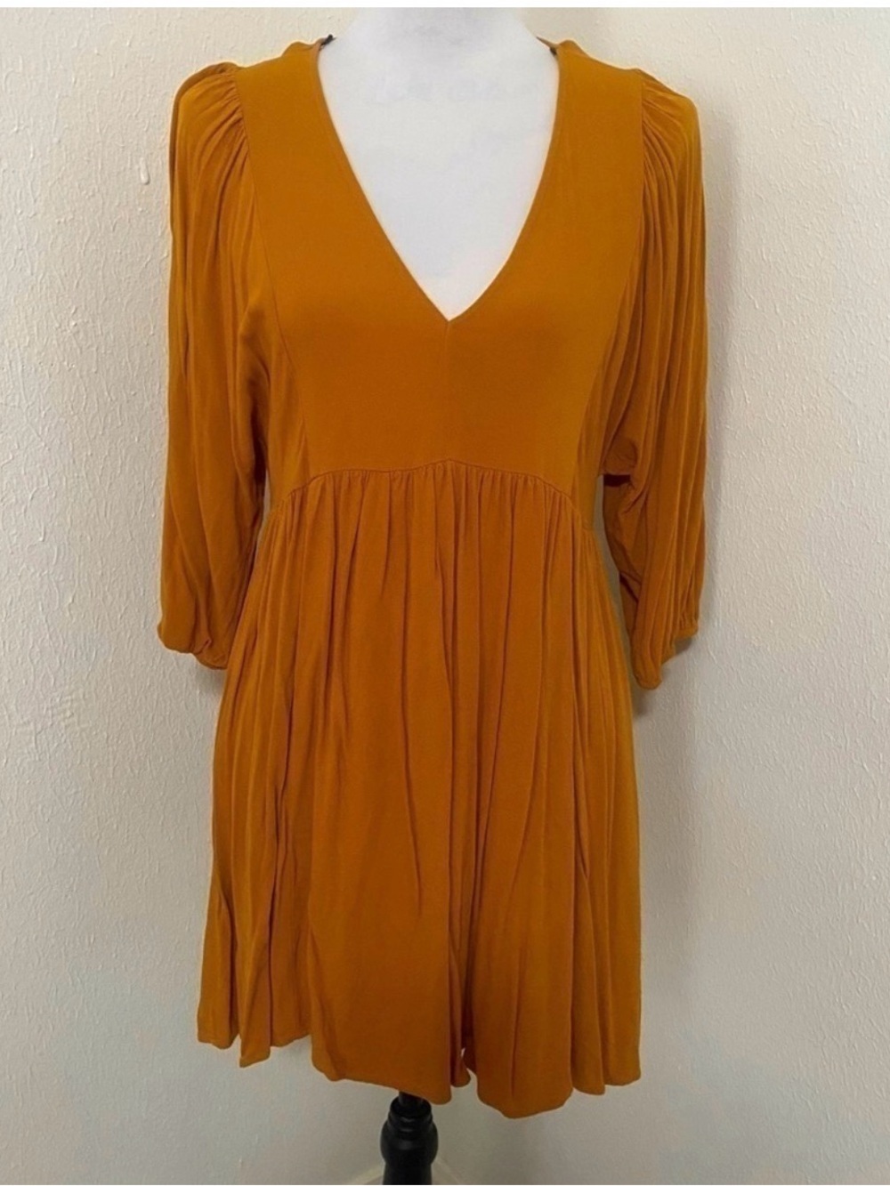 NWT Forever 21 mustard Yellow Vneck mini dress